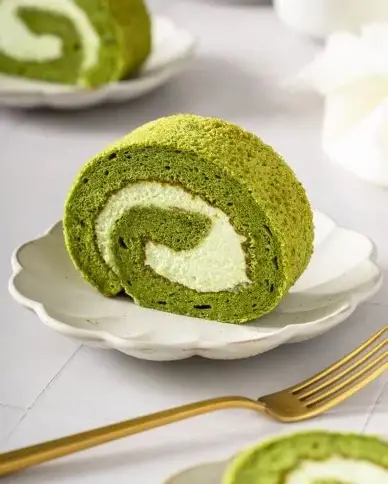 Preview image for matcha cake roll